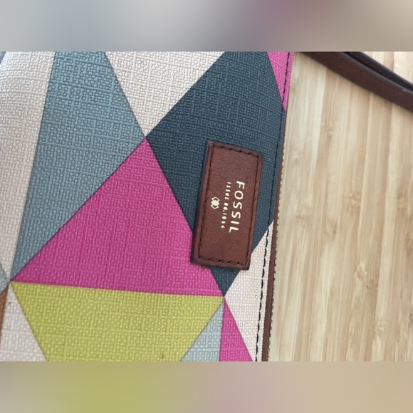Colour block Fossil Wallet Wristlet - Picture 2 of 4